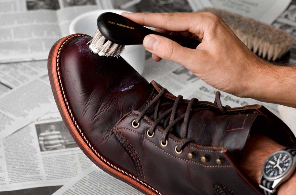 How to Clean Leather Shoes – 3 Easy 