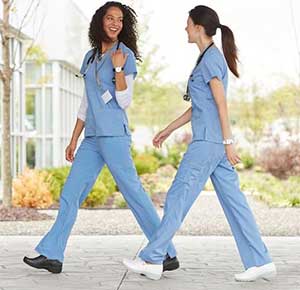 why do nurses wear clogs